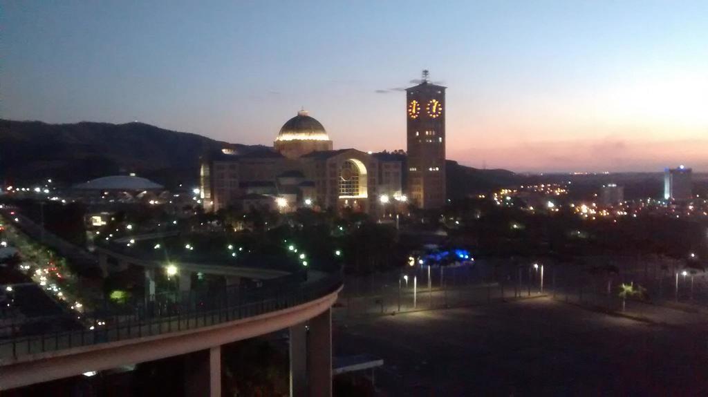 Novo Hotel Vitoria Aparecida  Exterior foto